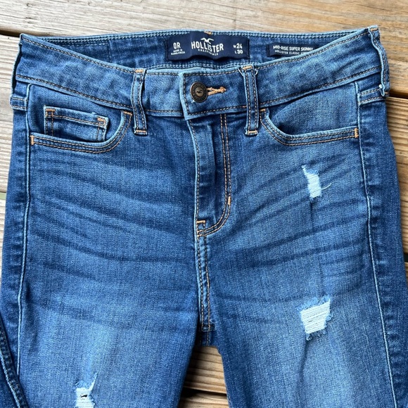 Hollister Women's Blue Ripped mid rise super Skinny stretch Jeans size 0 - Picture 8 of 11